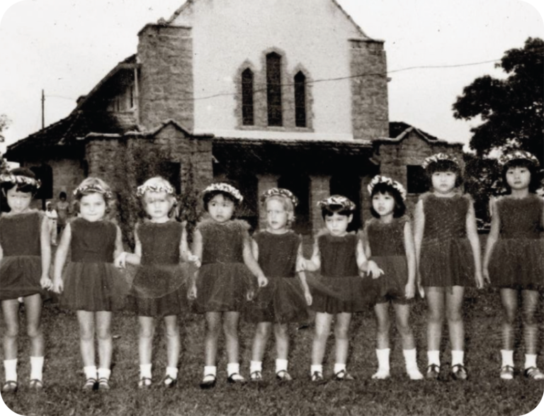 Black and white photo of kids