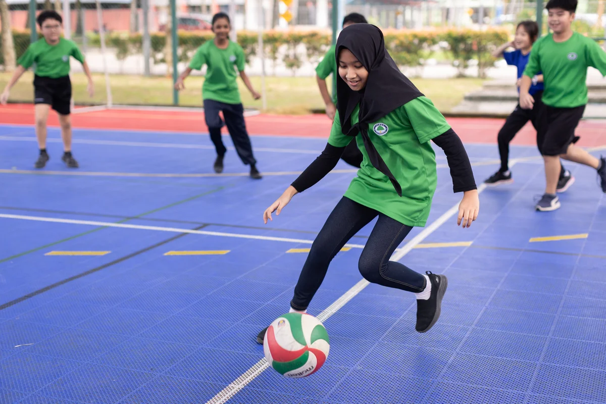 Clubs, sports & opportunities